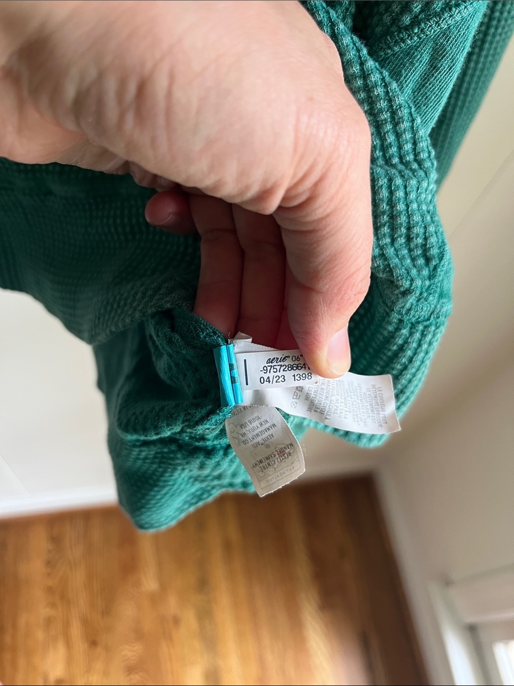 Offline by Aeri Wow! Green Waffle-Knit Long Sleeve Oversized Lounge Tee Sz Med - Picture 15 of 16